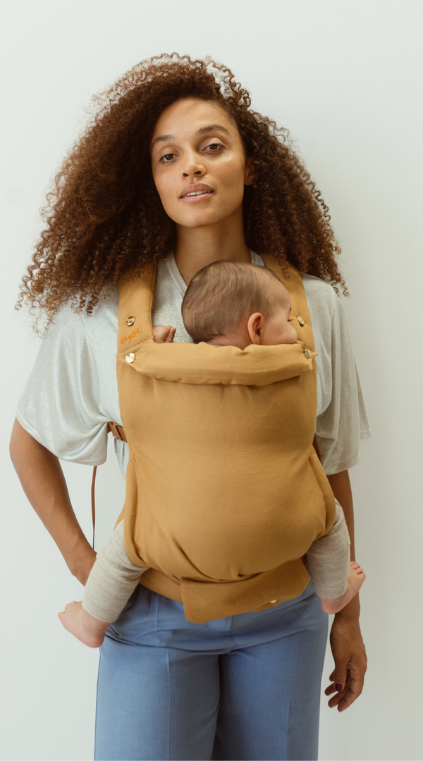 bamboo linen ochre colour baby clip carrier by chekoh australian owned and perfect for newborns and toddlers 