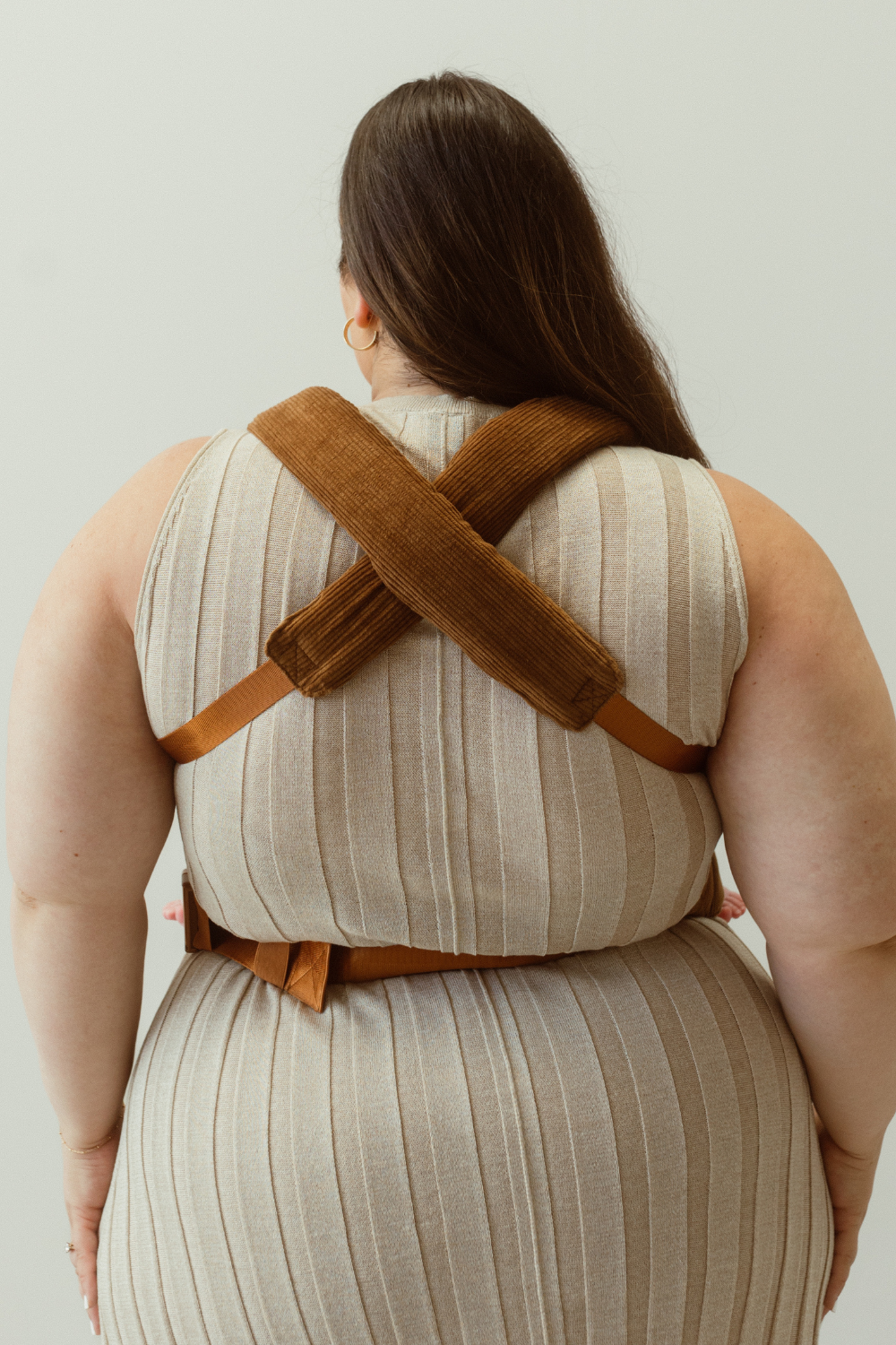 cotton corduroy cord chocolate brown colour baby clip carrier by chekoh australian owned and perfect for newborns and toddlers 