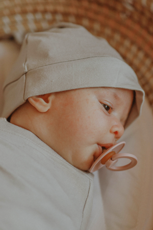 asha grey newborn baby pocket swaddle chekoh bamboo